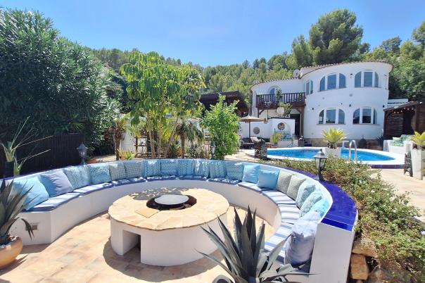 4 bed villa in Benidoleig