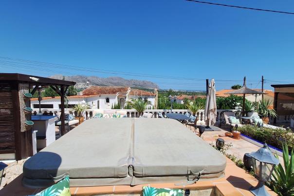 4 bed villa in Benidoleig