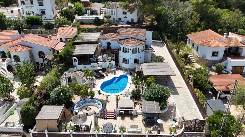 4 bed villa in Benidoleig