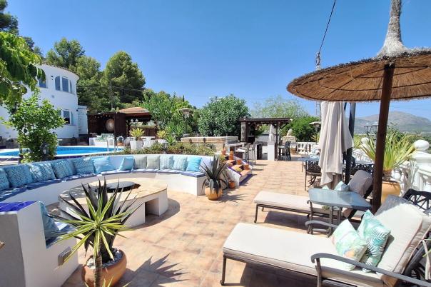 4 bed villa in Benidoleig