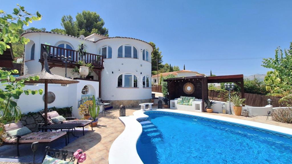 4 bed villa in Benidoleig