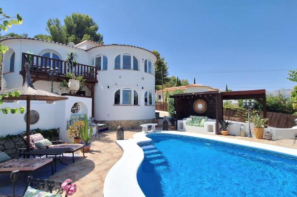 4 bed villa in Benidoleig