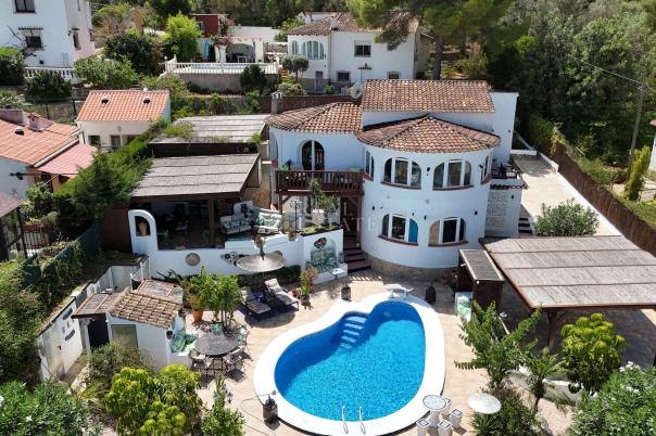 4 bed villa in Benidoleig
