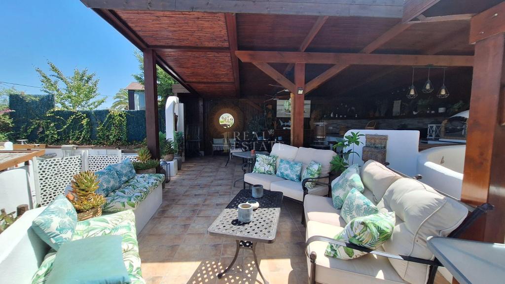 4 bed villa in Benidoleig