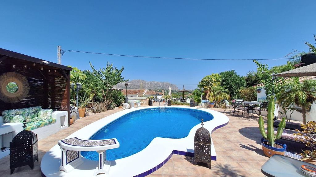 4 bed villa in Benidoleig