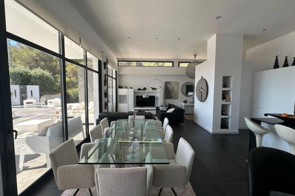 4 bed villas in Moraira