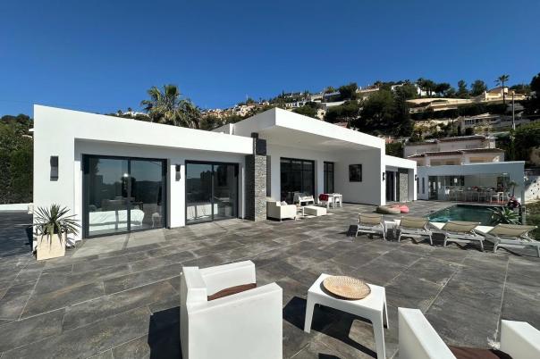4 bed villas in Moraira