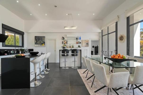 4 bed villas in Moraira