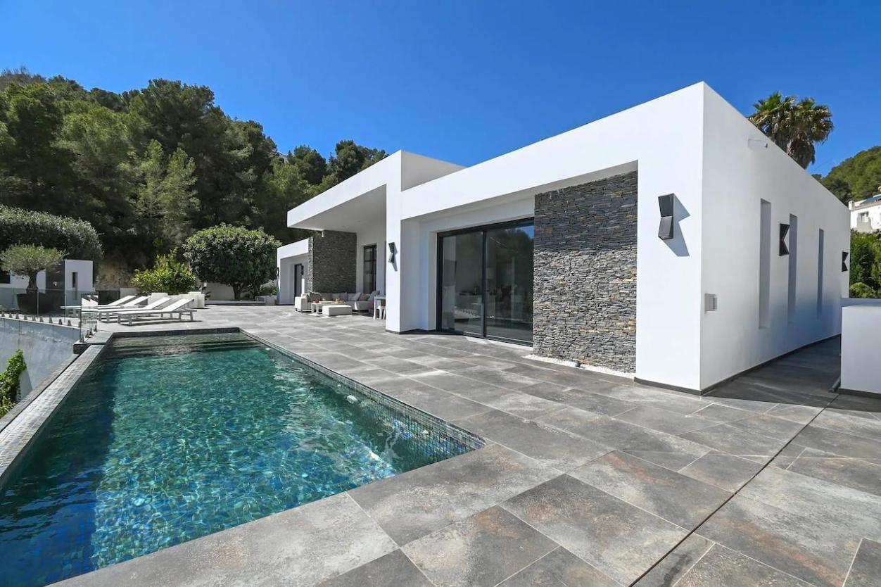 4 bed villas in Moraira