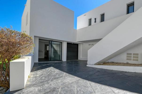 4 bed villas in Moraira