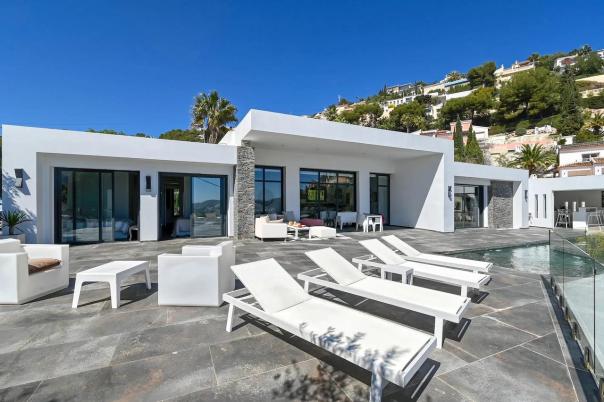 4 bed villas in Moraira