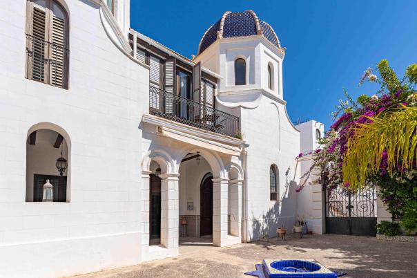 7 bed villa in Altea