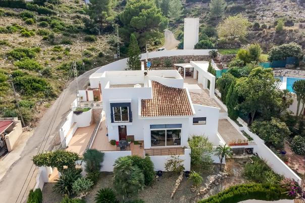 4 bed villa in Pedreguer