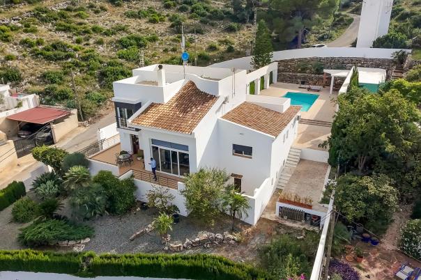 4 bed villa in Pedreguer