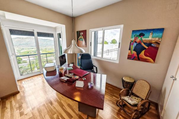 4 bed villa in Pedreguer