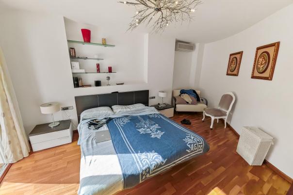 4 bed villa in Pedreguer