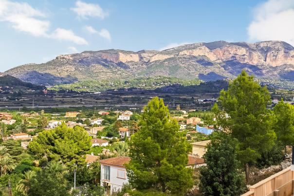 4 bed villa in Pedreguer