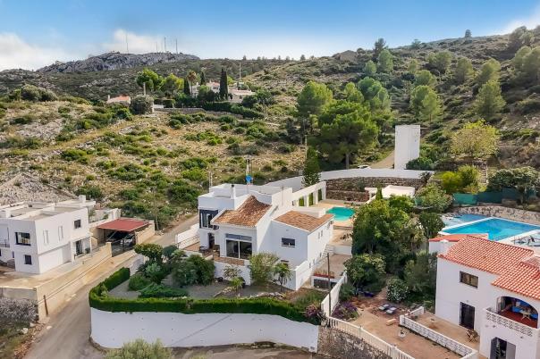 4 bed villa in Pedreguer