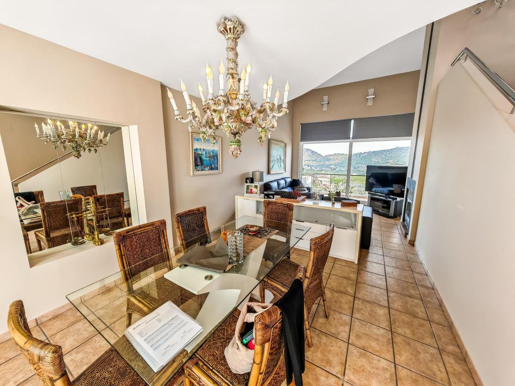 4 bed villa in Pedreguer