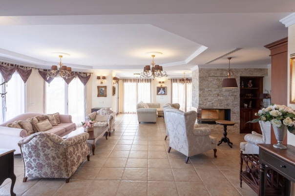 5 bed villa in Calp
