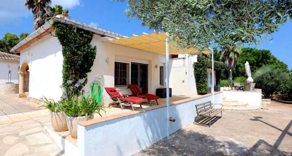 5 bed villas in Denia