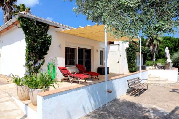 5 bed villas in Denia