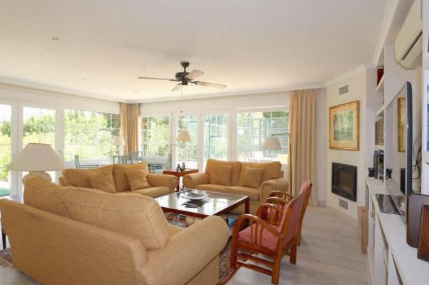 5 bed villas in Denia