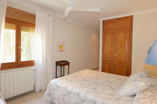 5 bed villas in Denia