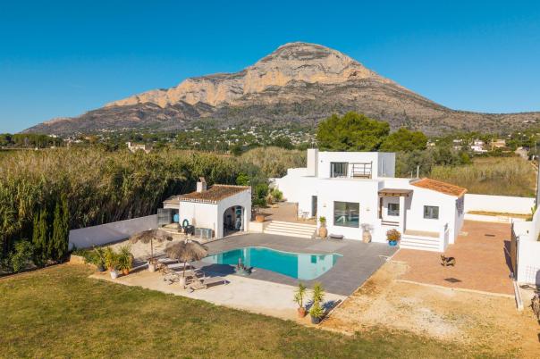 4 bed villa in Javea