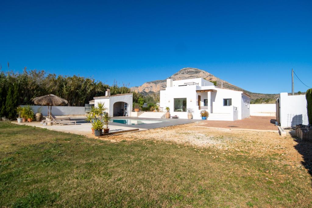 4 bed villa in Javea