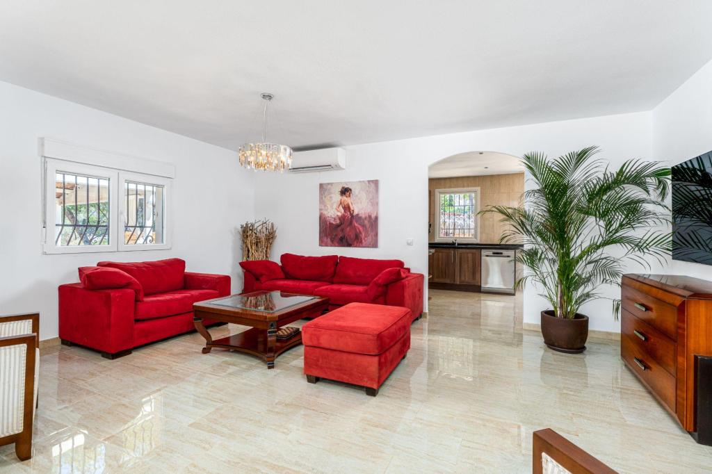 3 bed villa in Albir