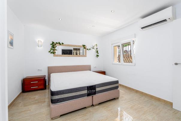 3 bed villa in Albir