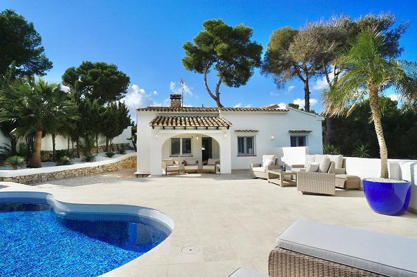 2 bed villas in Moraira
