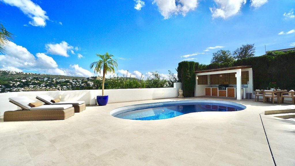 2 bed villas in Moraira
