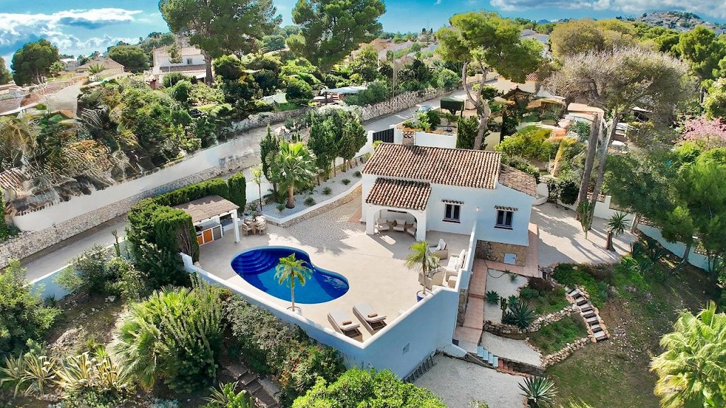2 bed villas in Moraira