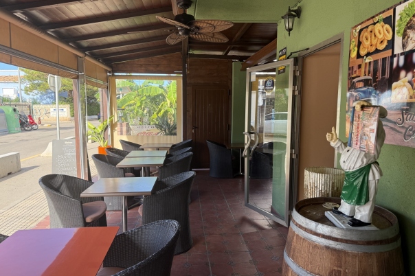 2 bed restaurant in Denia