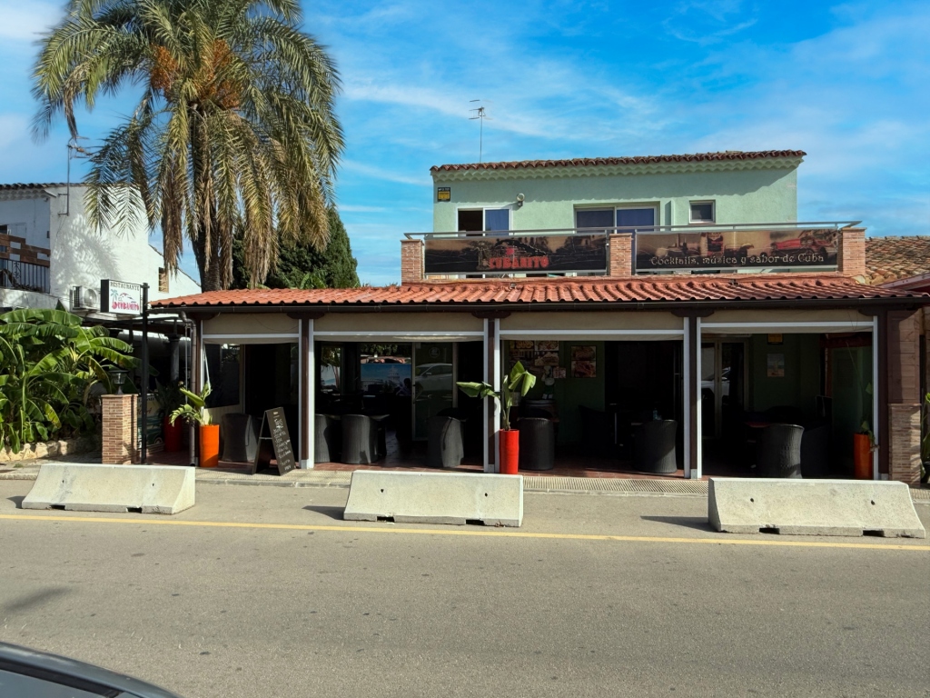 2 bed restaurant in Denia