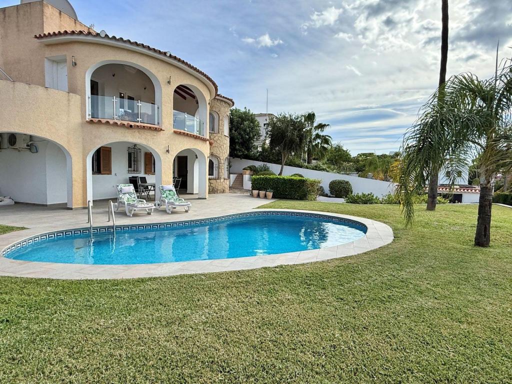 4 bed villa in Moraira