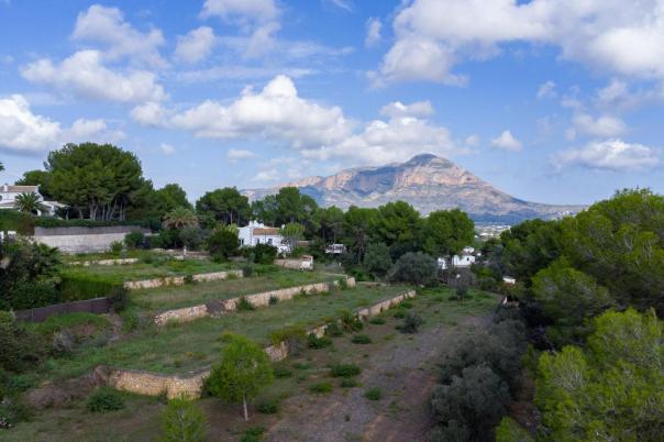 3 bed plot in Jávea