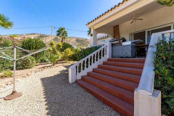 3 bed villa in Albir