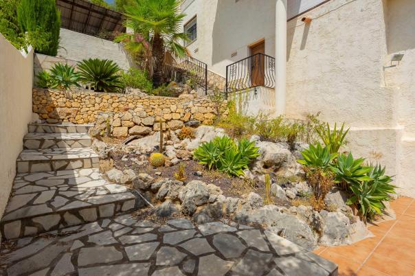 5 bed villa in Jalón
