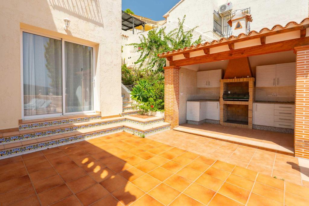 5 bed villa in Jalón