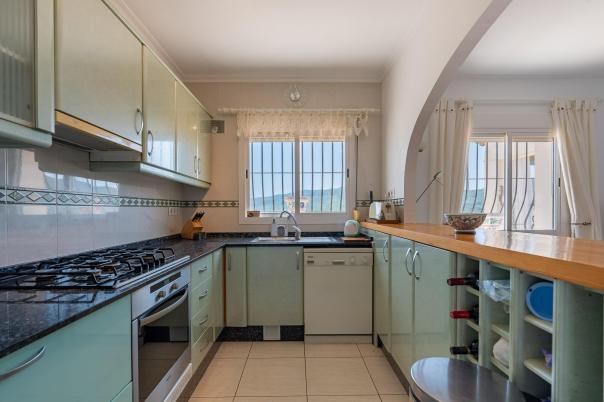 5 bed villa in Jalón