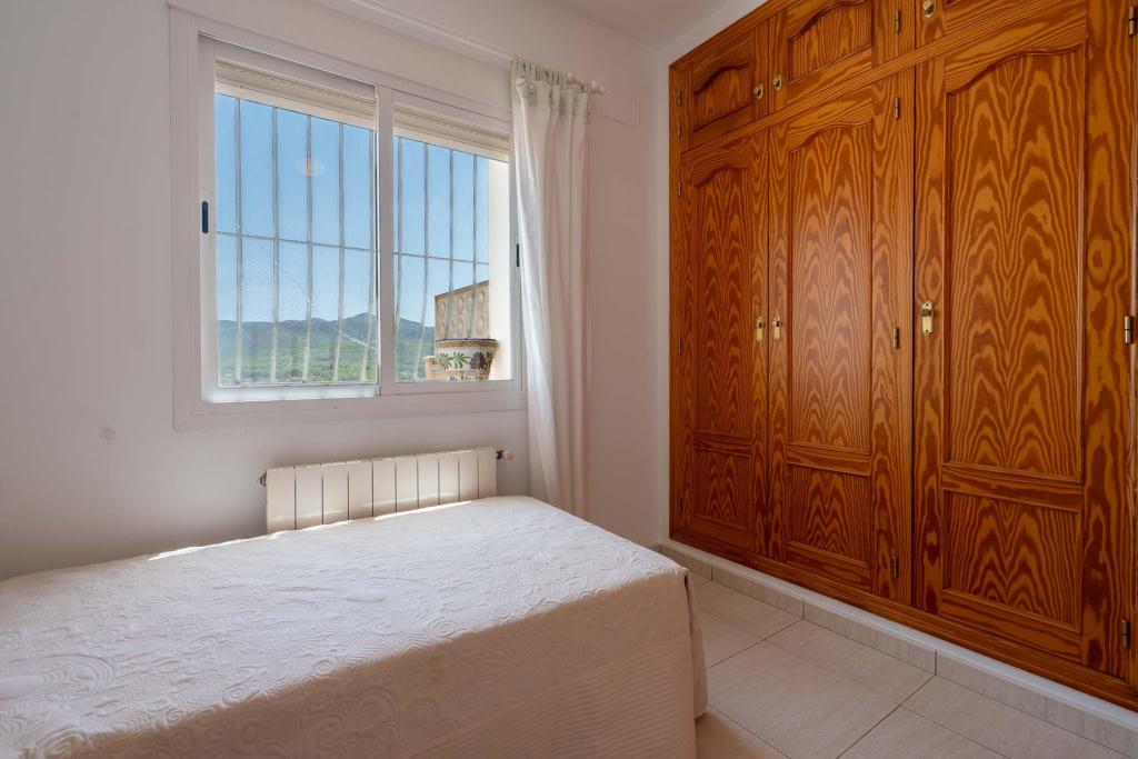5 bed villa in Jalón