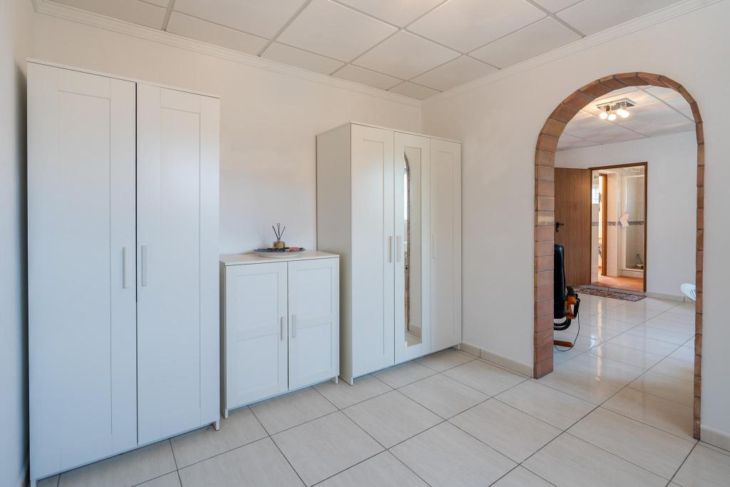 5 bed villa in Jalón