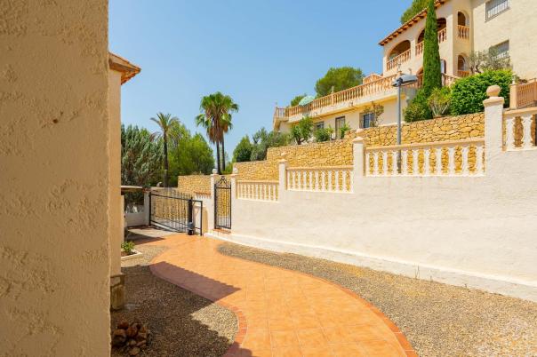 5 bed villa in Jalón