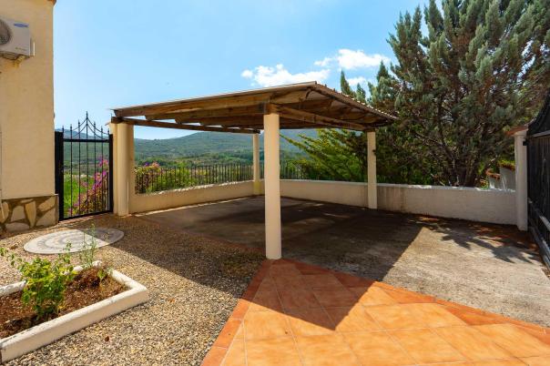 5 bed villa in Jalón