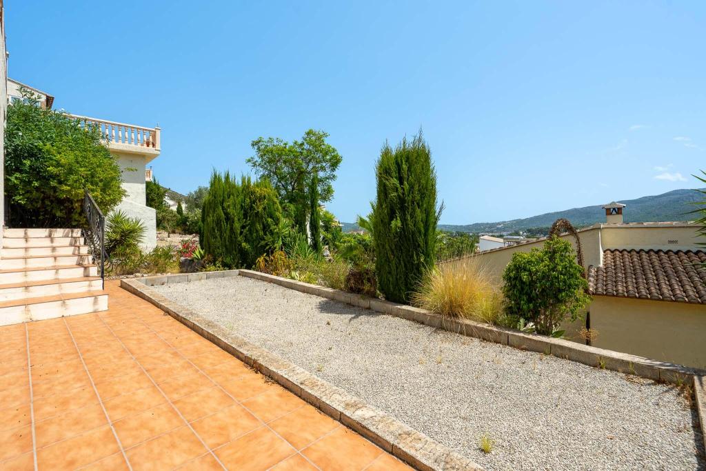 5 bed villa in Jalón