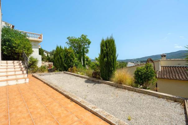 5 bed villa in Jalón
