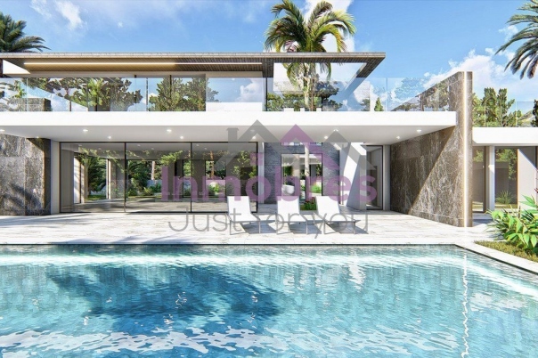 4 bed casa / chalet in Dénia